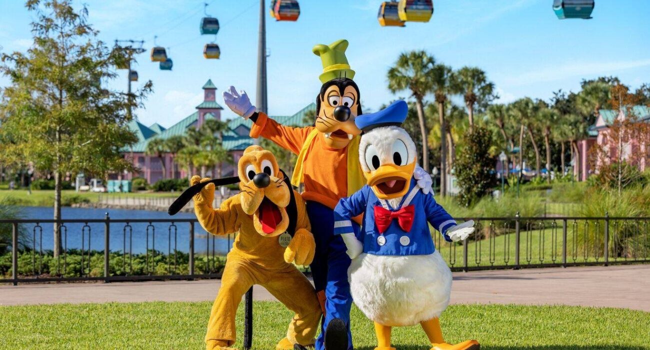 DISNEY & UNIVERSAL ORLANDO FAMILY SPECIAL - Image 1