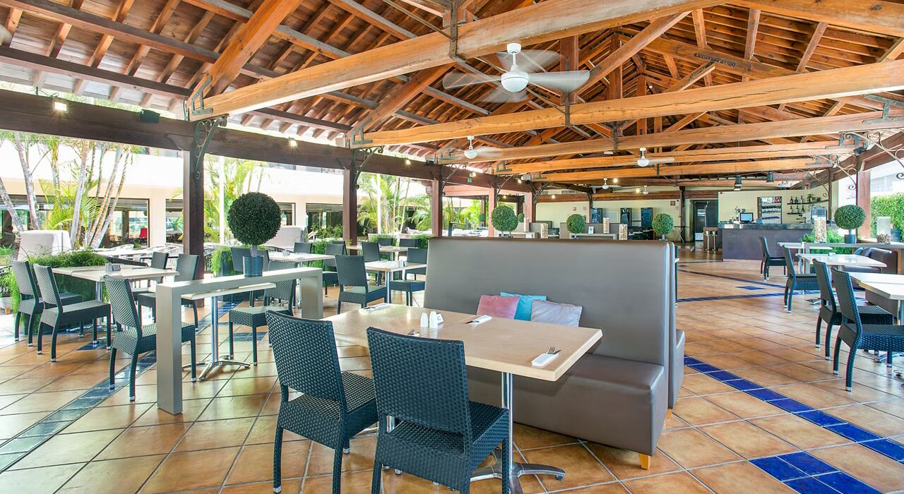 4* SANTA PONSA SPRING SUNSHINE BREAK - Image 7