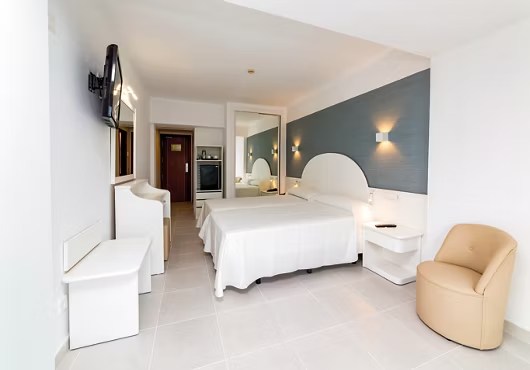 SANTA PONSA MAJORCA 4* SPECIAL OFFER - Image 3