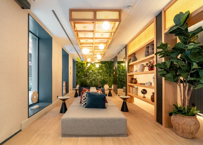 LAST MIN 4* Malaga SPain Mini Break - Image 3