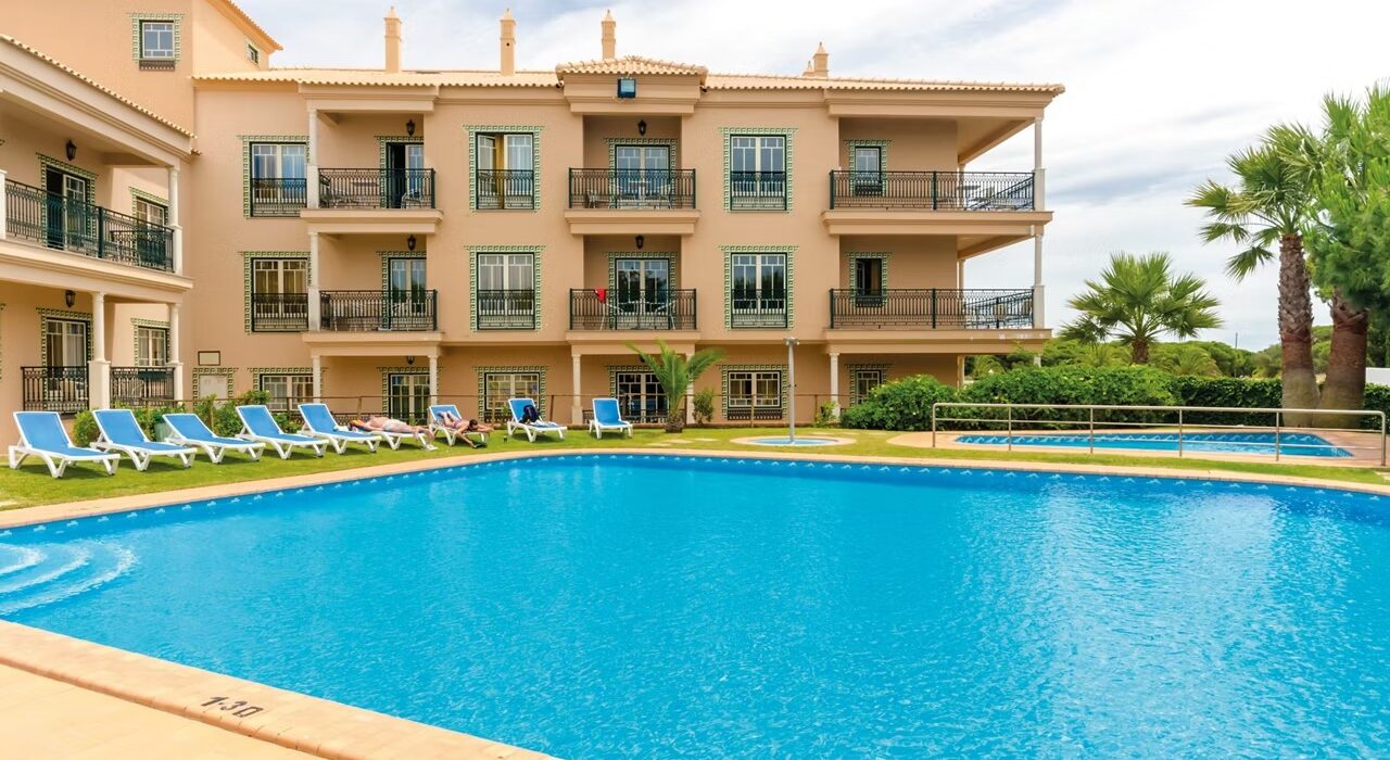 Easter Family Getaway Break to Algarve Portugal - Image 2