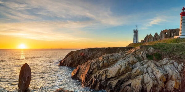 Highlights of Devon and Brittany from Belfast Cruise