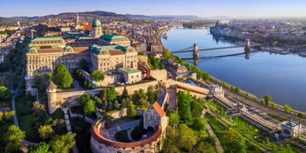 LAST MIN 5* Budapest City Break from Belfast