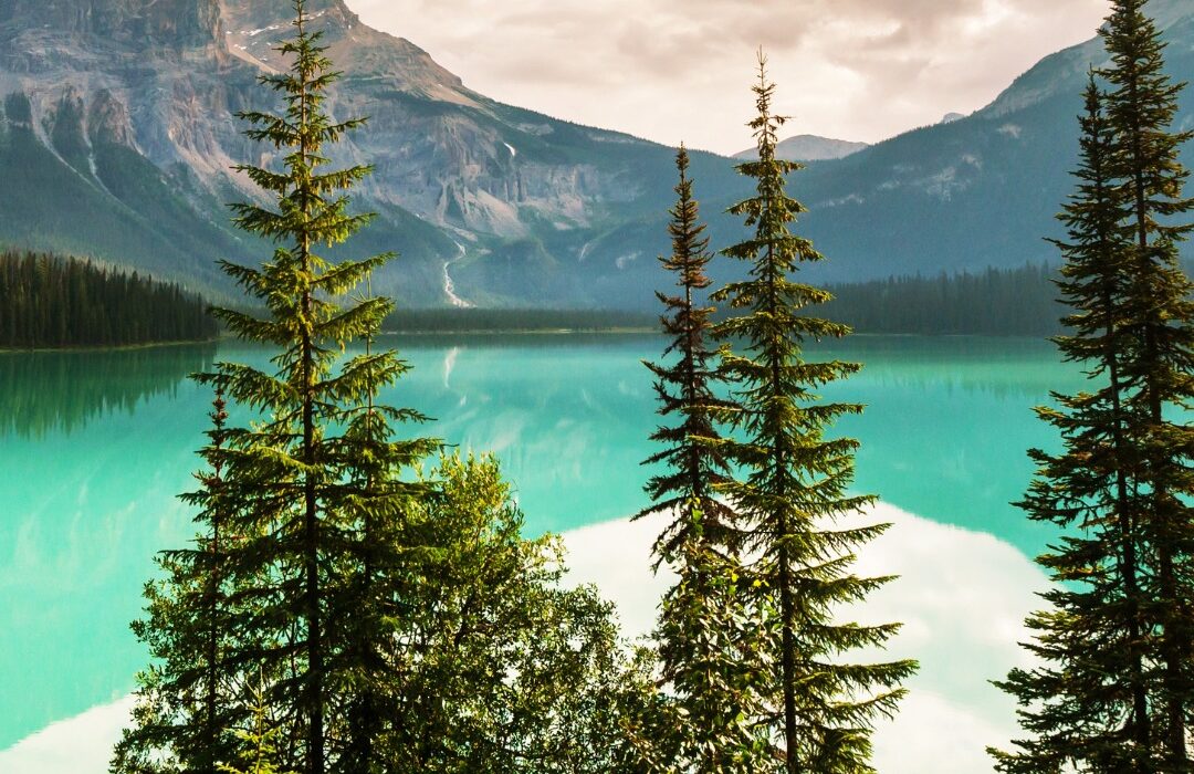 BUCKET LIST Canadian Rockies Dream Getaway - Image 1