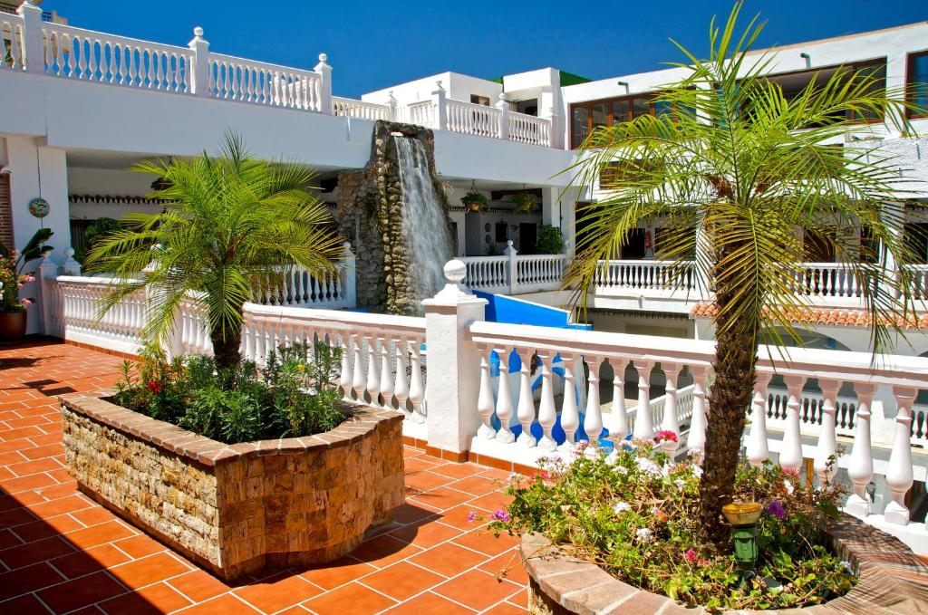 Costa Del Sol VALUE Sunshine Short Break - Image 3