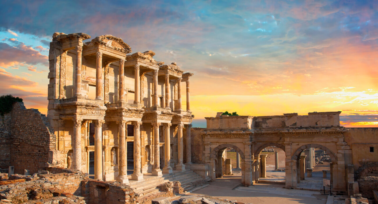 ANCIENT WONDERS CRUISE WITH ROME PRE-CRUISE STAY - Image 4