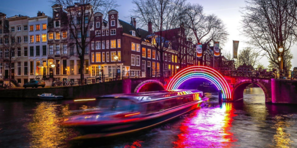 AUTUMN 4* AMSTERDAM CITY BREAK