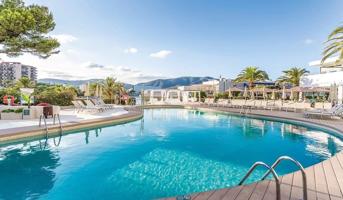 LAST MIN 5* Palma Nova Majorca Short Break - Image 1