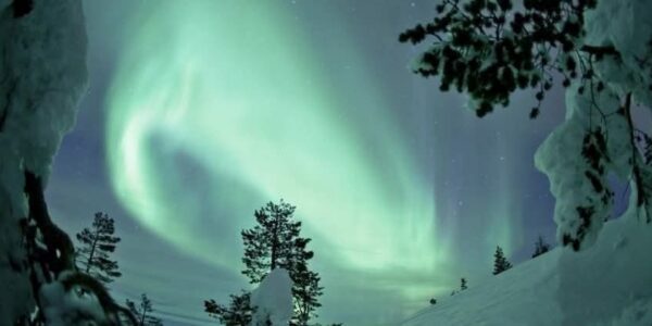 In Search of the Northern Lights …. and stay in an Igloo