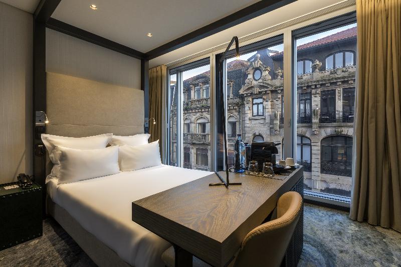 Porto 4* City Break from Belfast - Image 2