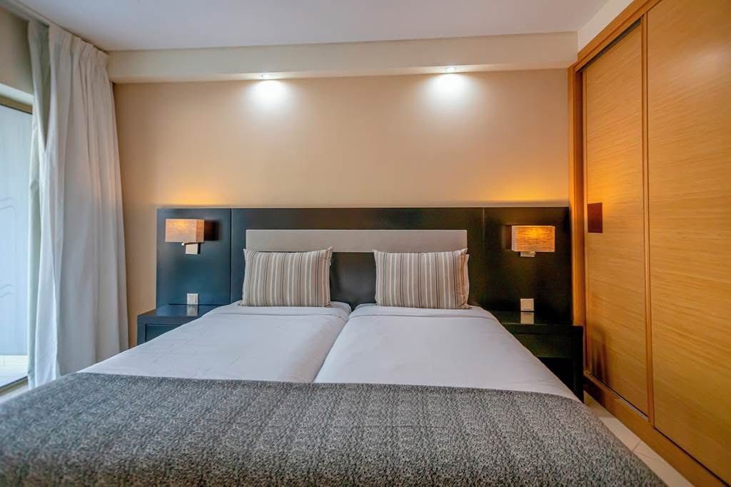 Mid April 4* Algarve Portugal Mini Break - Image 2