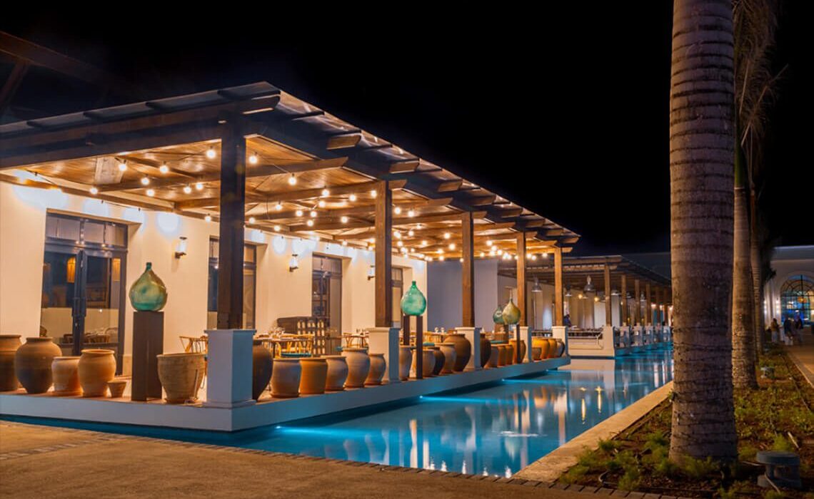 Luxury Dominican Republic Swim Up Bliss - Image 2