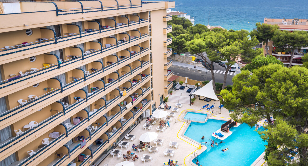 SALOU FAMILY FUN EARLY MAY 2027 - Image 1