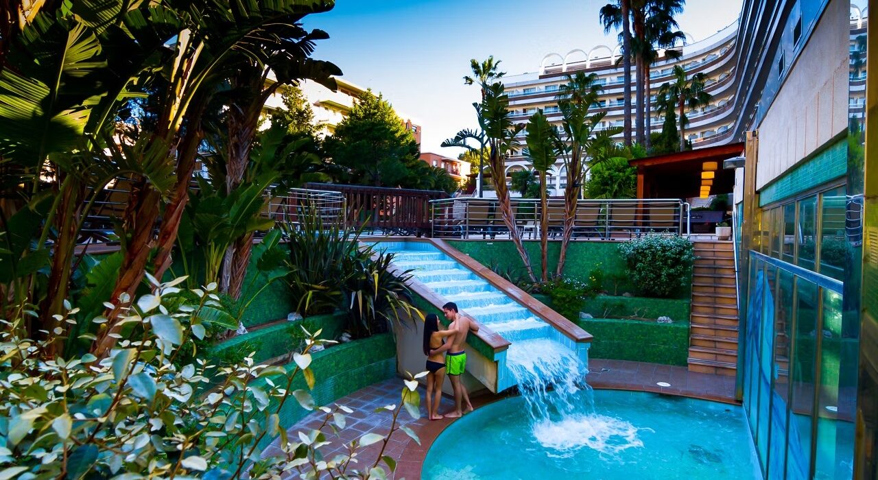 LAST MIN 4* Salou Spain Short Break Special - Image 1