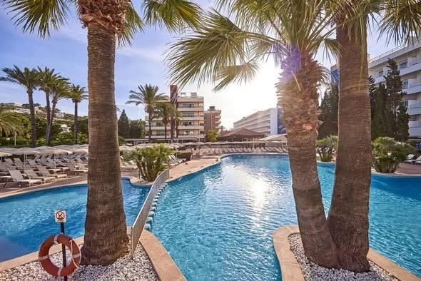 LAST MIN 4* Santa Ponsa Spring Short Break - Image 3