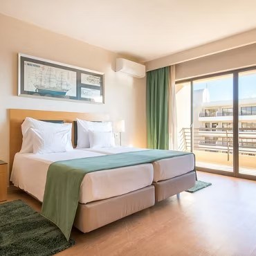 LAST MIN Vilamoura Portugal Sunshine Week - Image 3