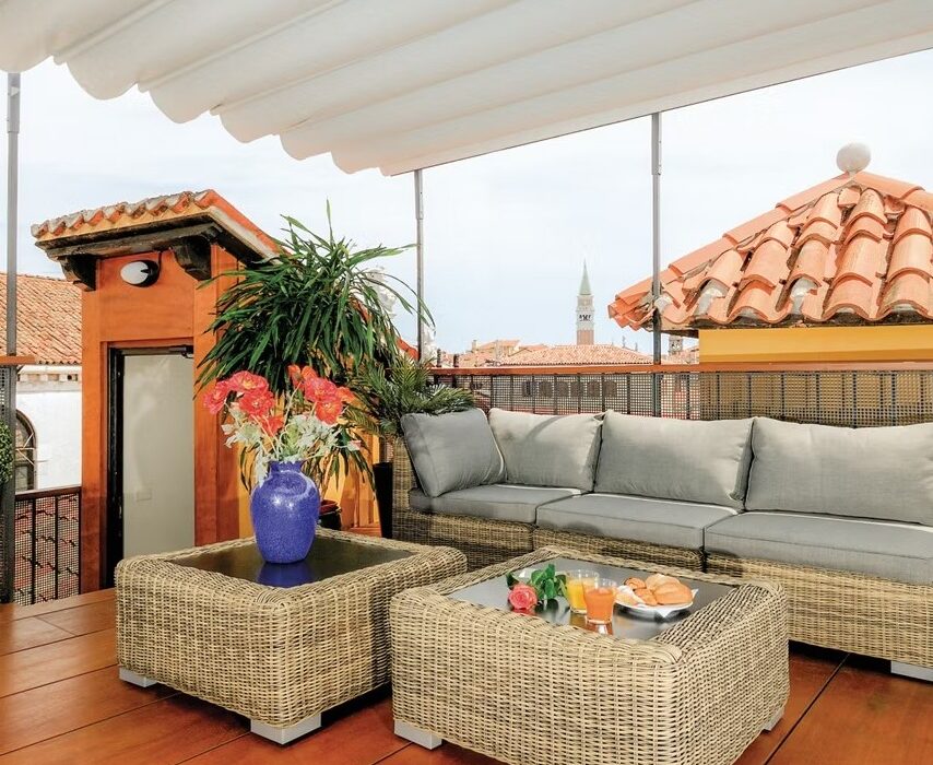 Peak Summer City Break to Venice Italy - Image 2