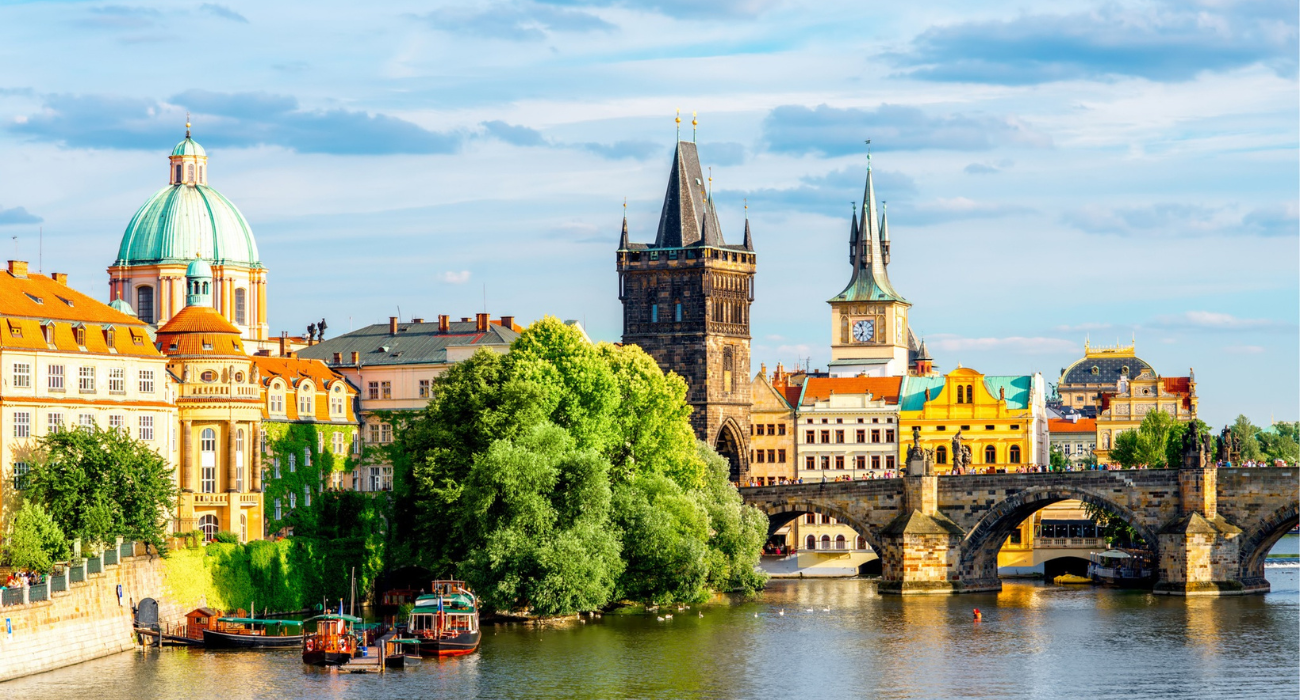 PRAGUE WINTER SHORT CITY BREAK - Image 5