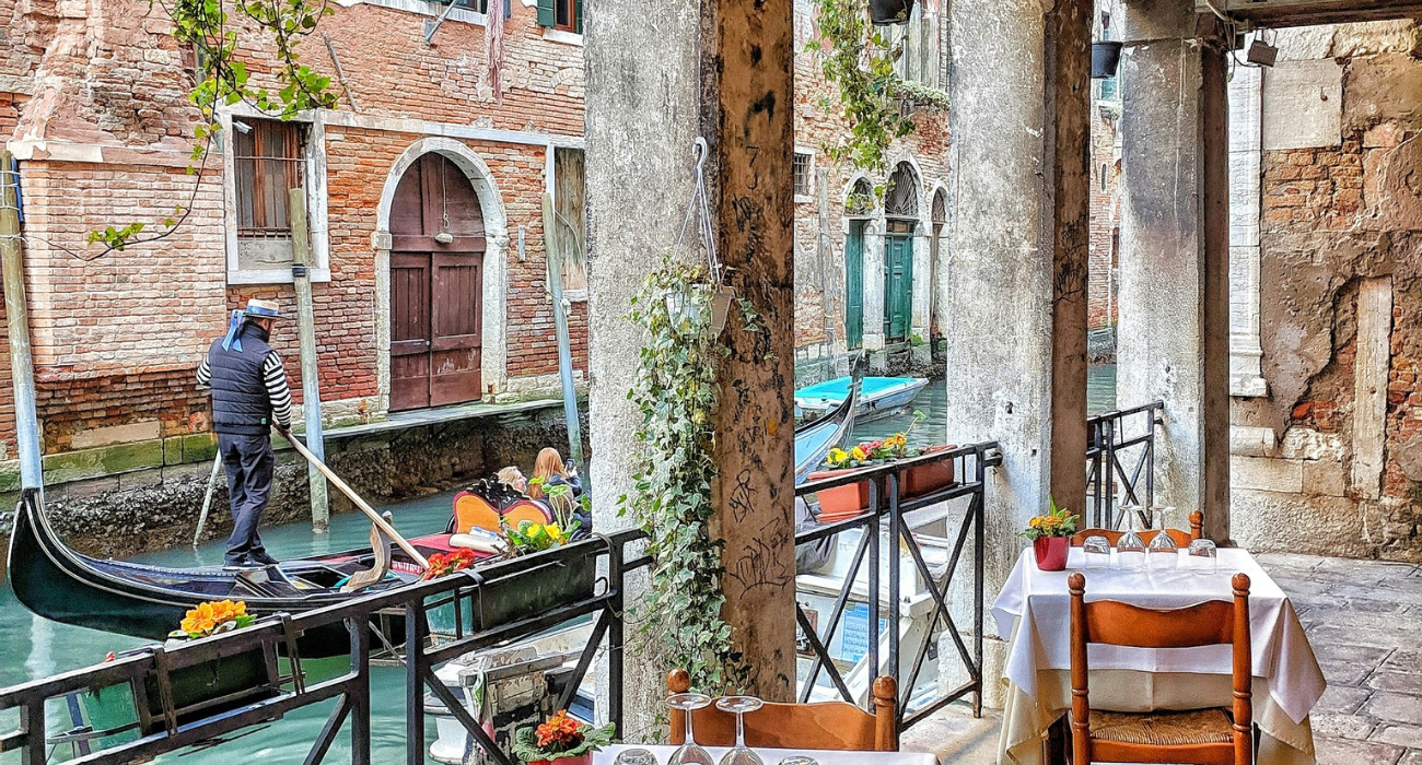 VENICE & VERONA – Classic Italian Cities - Image 6