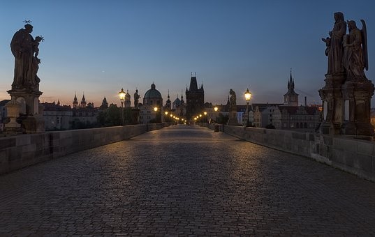 LAST MIN Prague 5* City Break BARGAIN Break - Image 1
