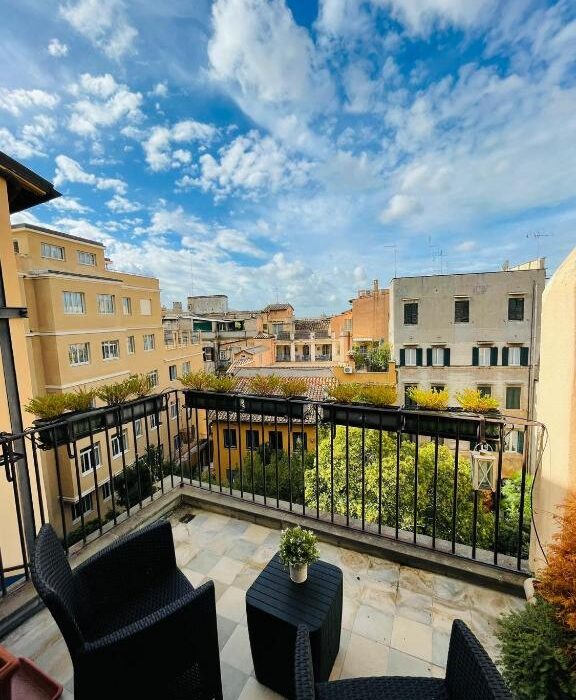 ROME ITALY LATE YEAR CITY BREAK - Image 5