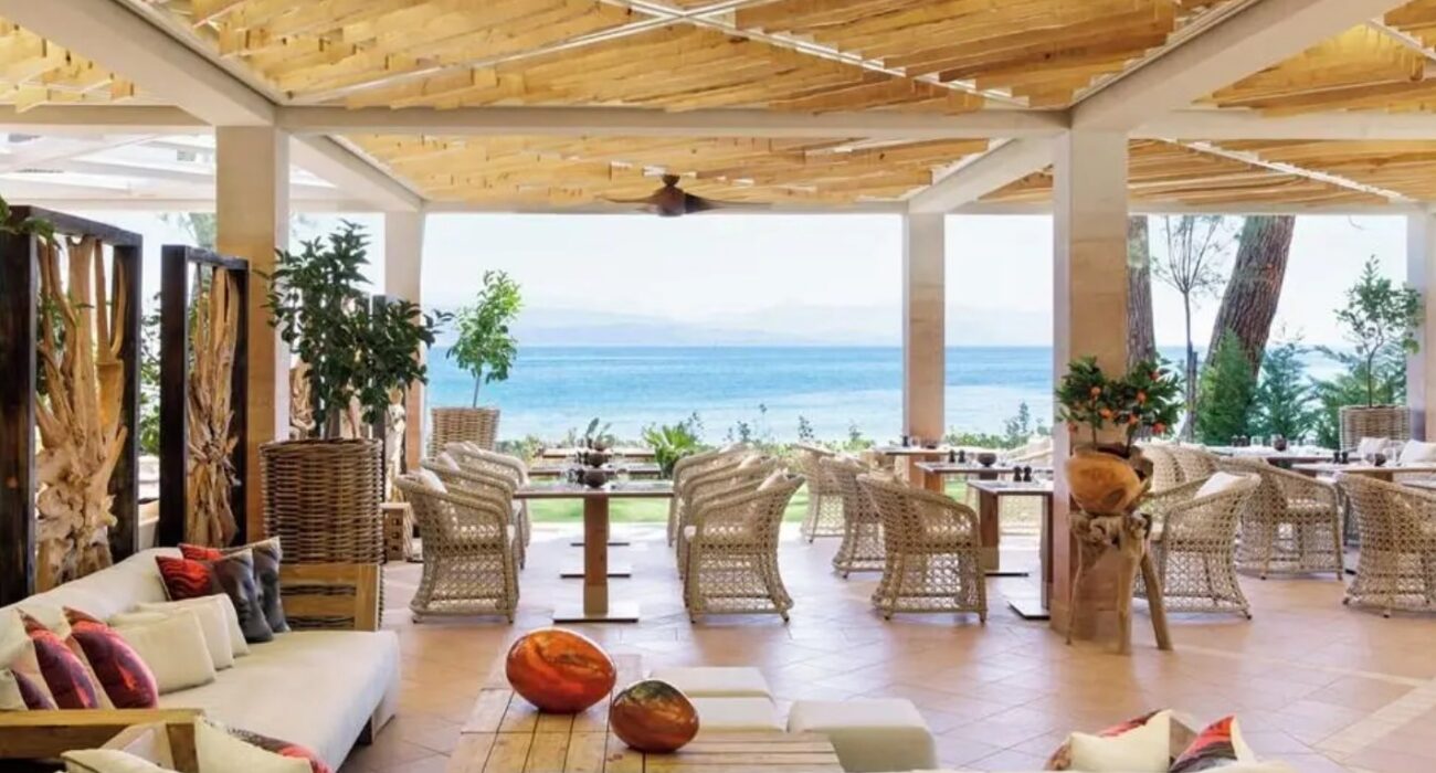 Ultimate Luxury 5* Corfu Beachfront Bliss - Image 4