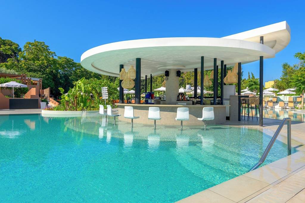 RHODES FAMILY OF 4 PEAK SUMMER DATES - Image 1