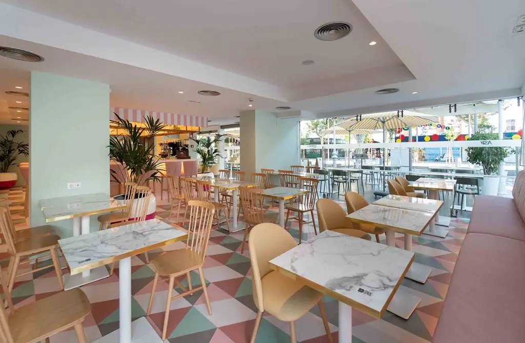 Benidorm Spain December Winter Sun - Image 2