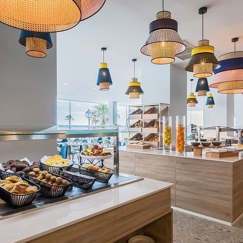 SPEND XMAS IN THE COSTA DEL SOL SUN - Image 2