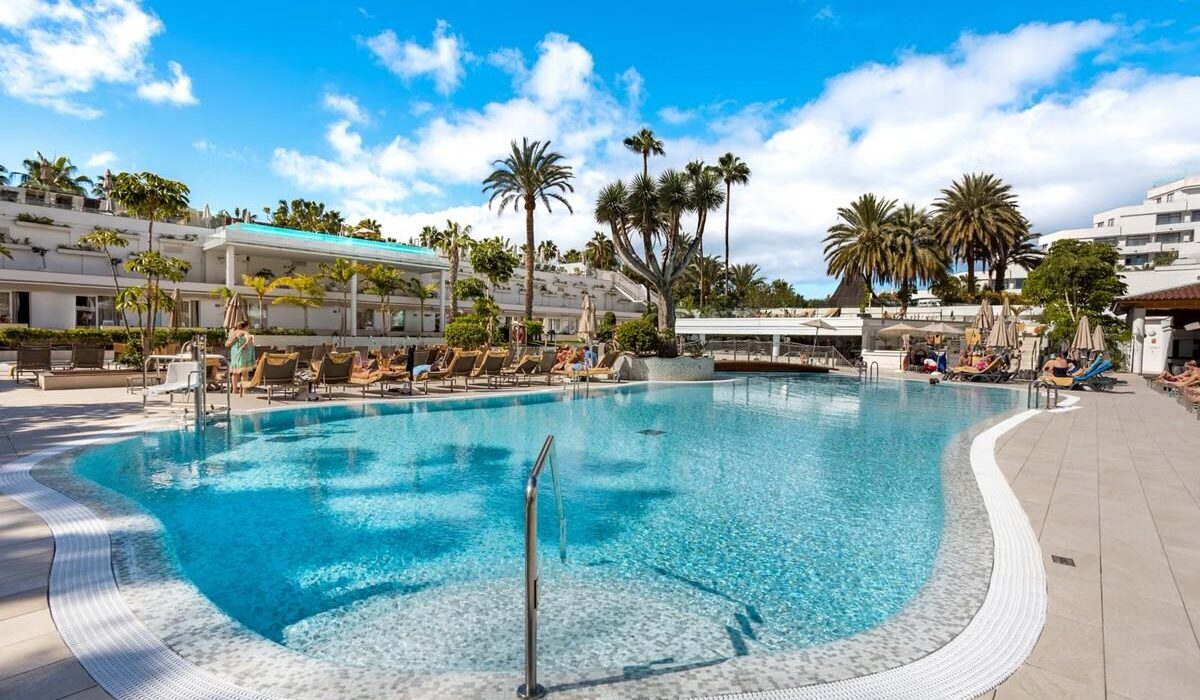 POPULAR 4* VULCANO TENERIFE MAY SPECIALS - Image 1
