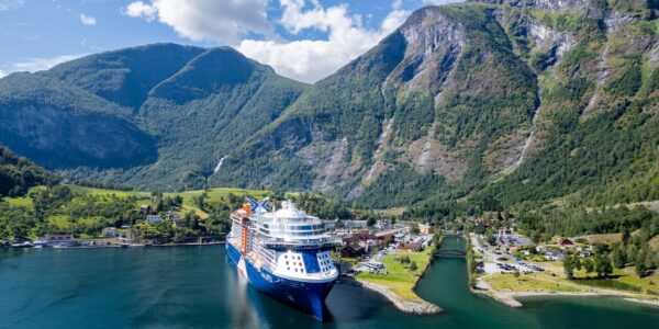 Summer BUCKET LIST Cruise – Fjords and Arctic Circle