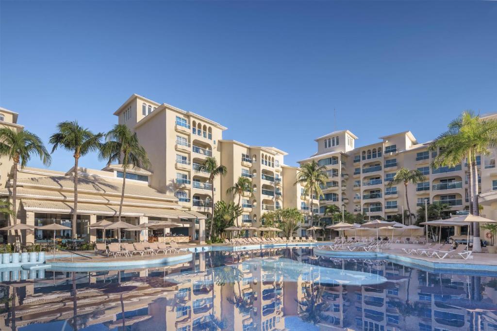 Late Year Getaway Break to Cancun Mexico - Image 1