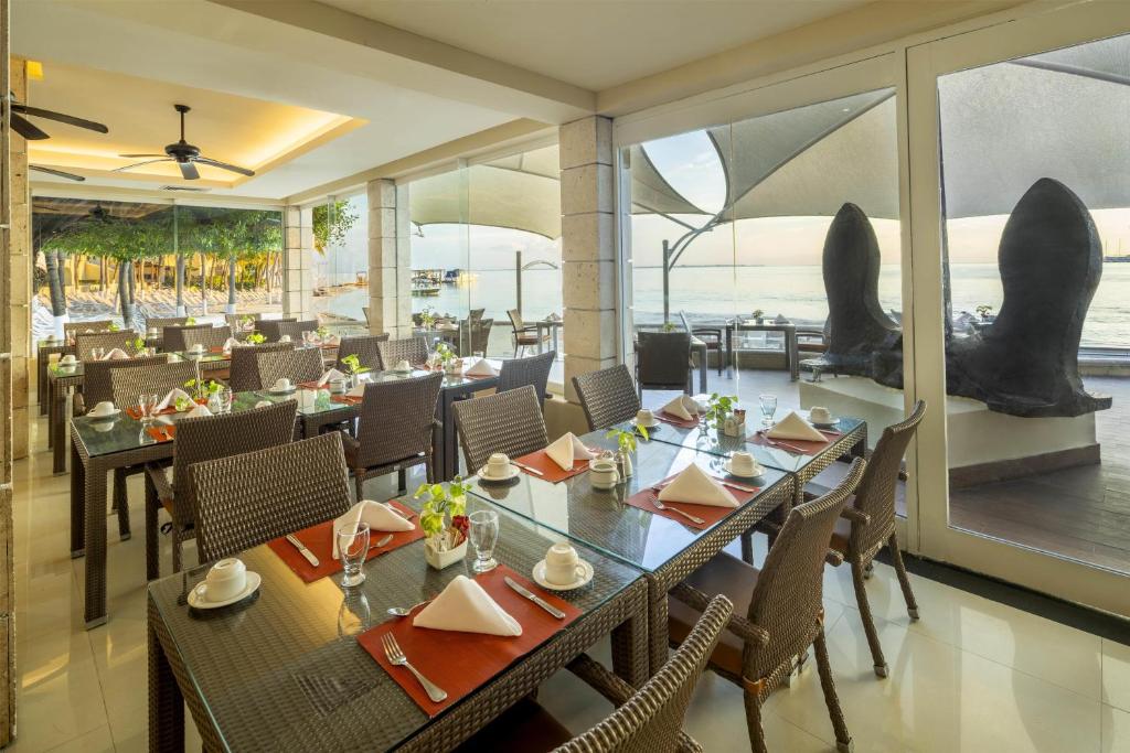 Late Year Getaway Break to Cancun Mexico - Image 3