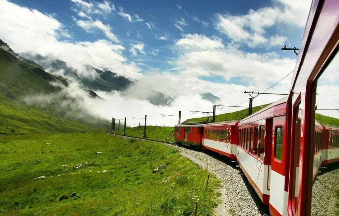 Lake Como, Milan + St Moritz incl the Bernina Express - Image 1