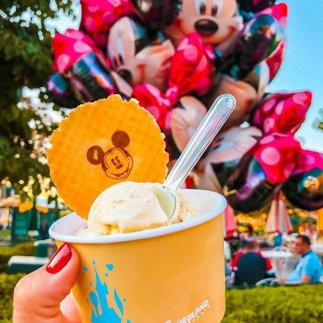 Disneyland Paris 2027 Easter Early Booker - Image 2