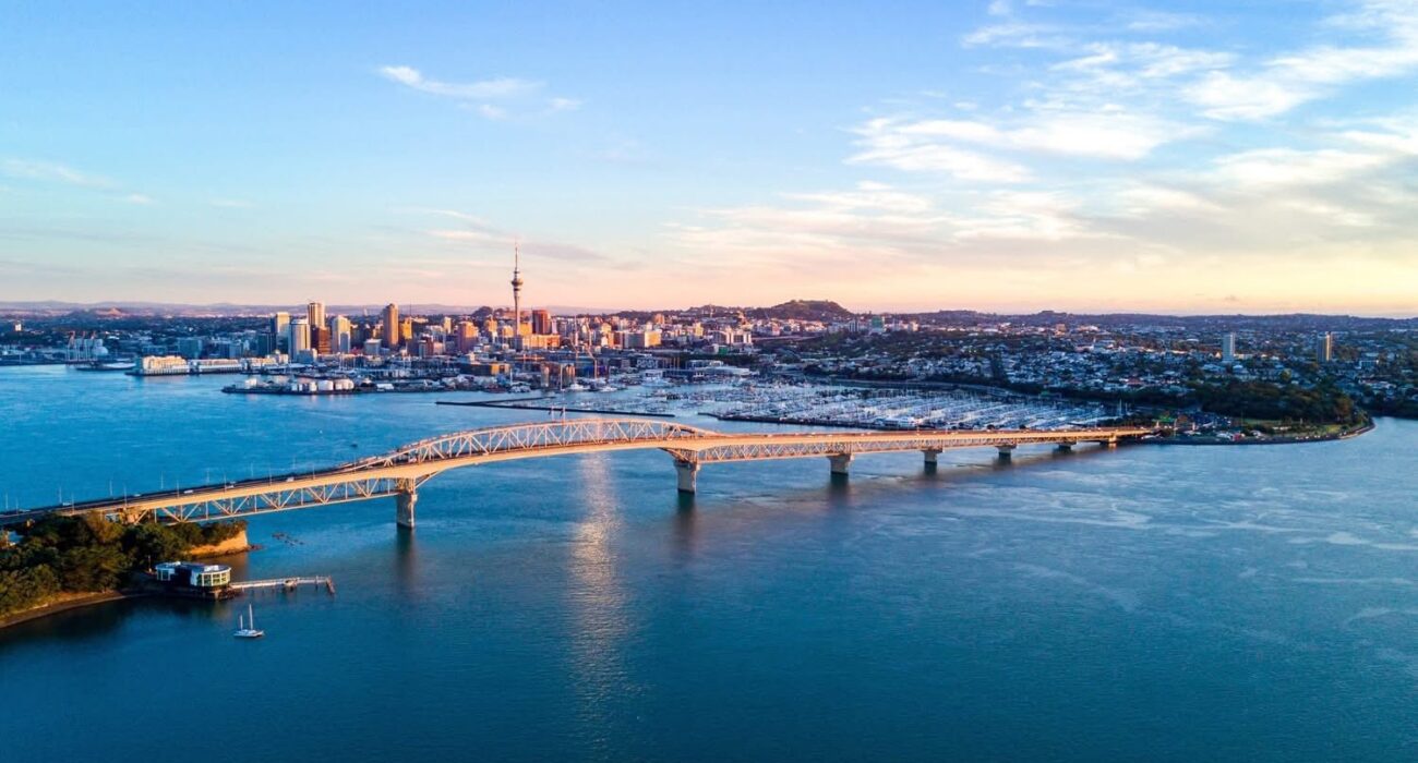 BUCKET LIST New Zealand and Fiji Adventure Hols - Image 2