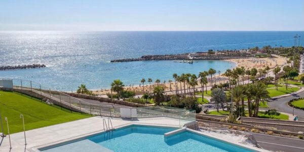 Adults Only 4* Gran Canaria LAST MIN Break