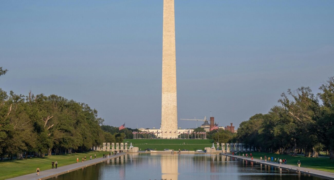 Winter Twin Centre: Iceland and Washington DC - Image 2