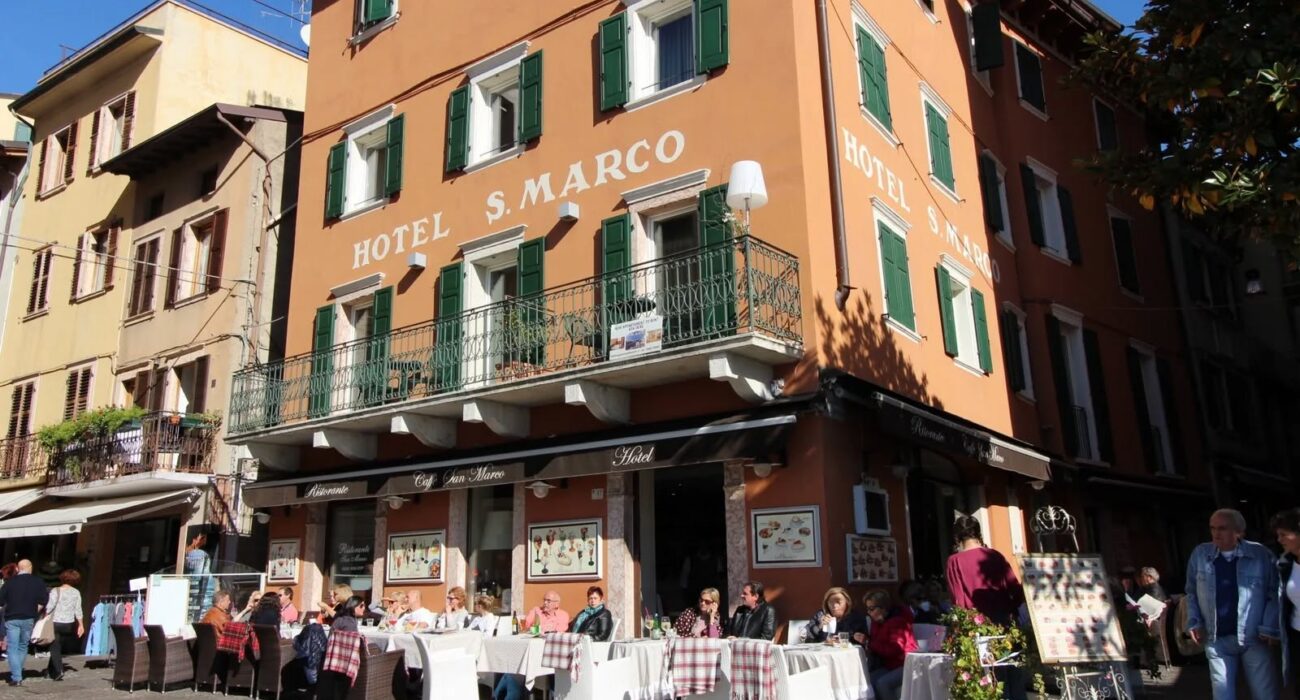 Late Summer Break to STUNNING Lake Garda Italy - Image 3