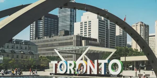 Toronto and Niagara Falls Late Summer Special