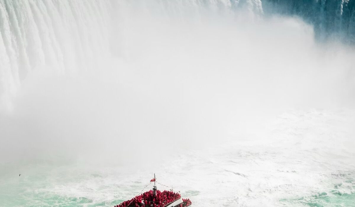 Toronto and Niagara Falls Late Summer Special - Image 2