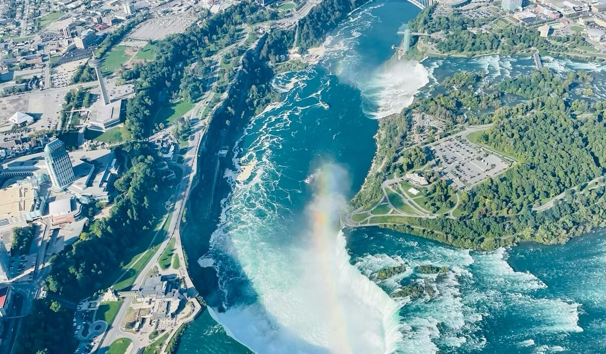Toronto and Niagara Falls Late Summer Special - Image 3