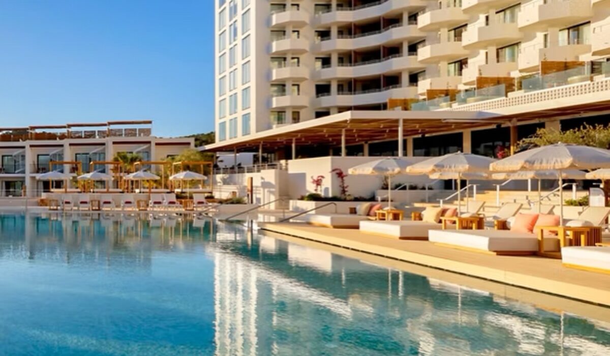 Ibiza 5* May Bank Hols LUX Short Break - Image 1