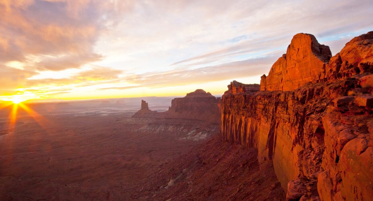UTAH’S MIGHTY FIVE PARKS & LAS VEGAS - Image 1