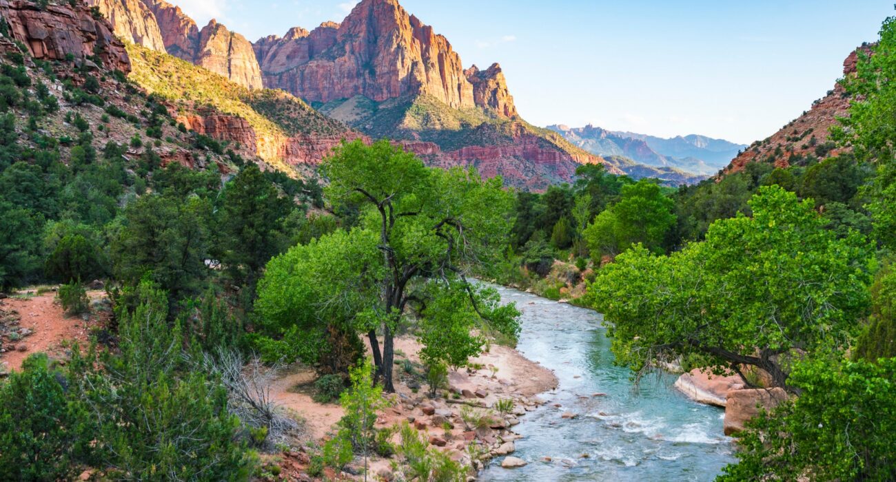 UTAH’S MIGHTY FIVE PARKS & LAS VEGAS - Image 3