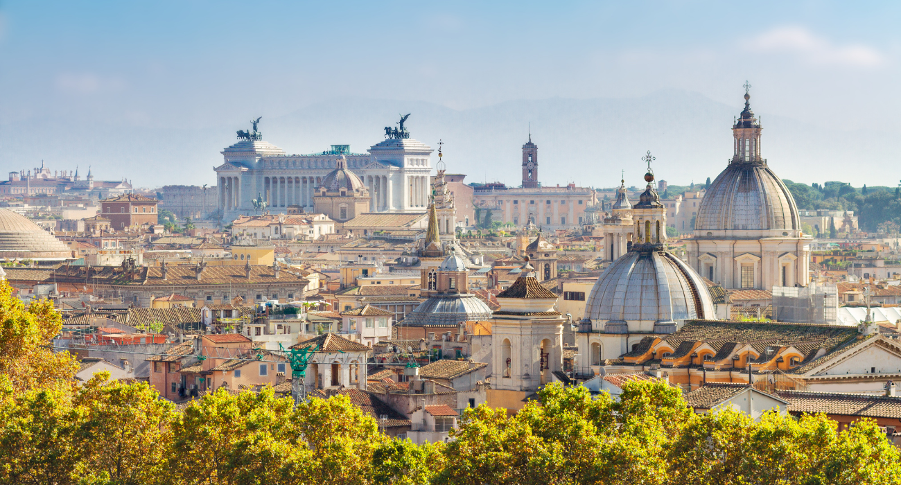 PEAK SUMMER CITY BREAK IN ROME ITALY - Image 6