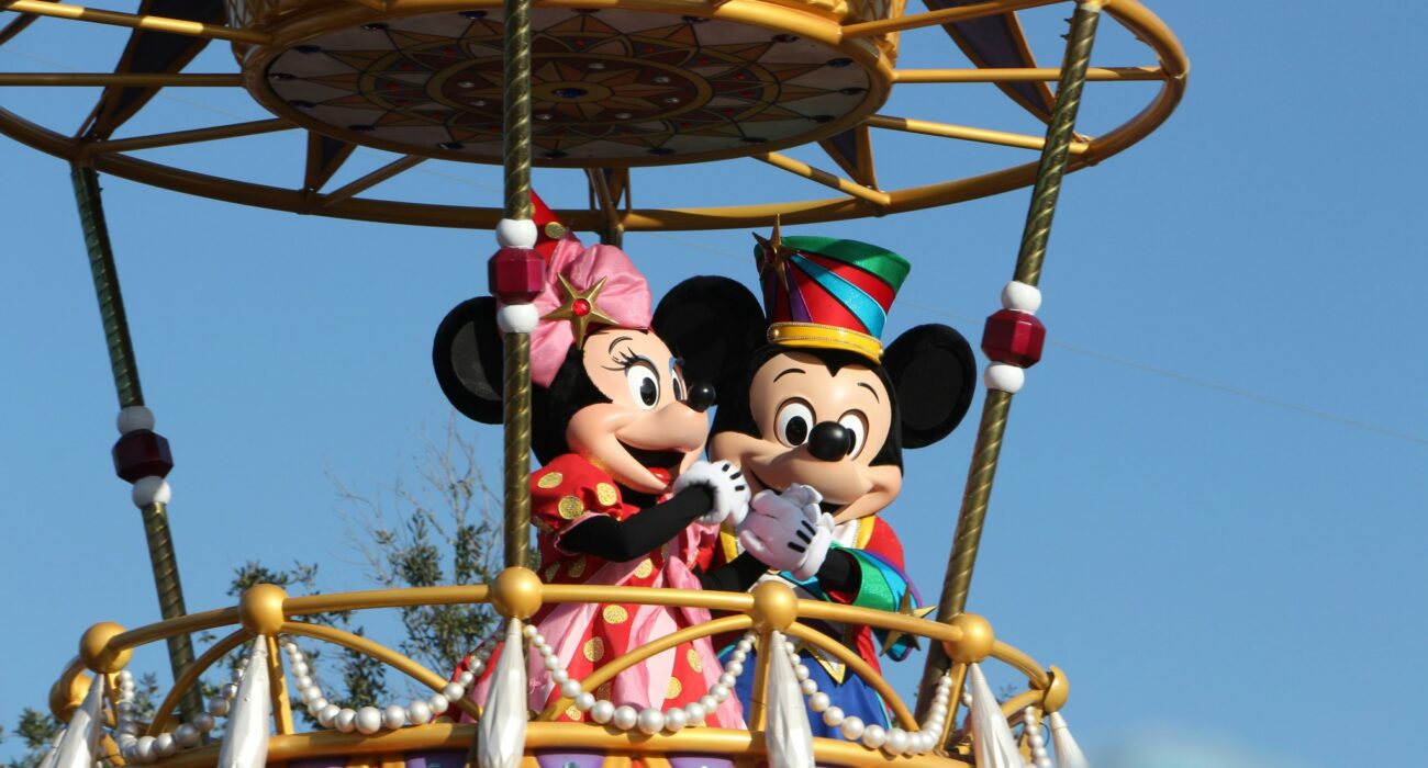 ORLANDO FLORIDA USA DIRECT FROM BELFAST - Image 4