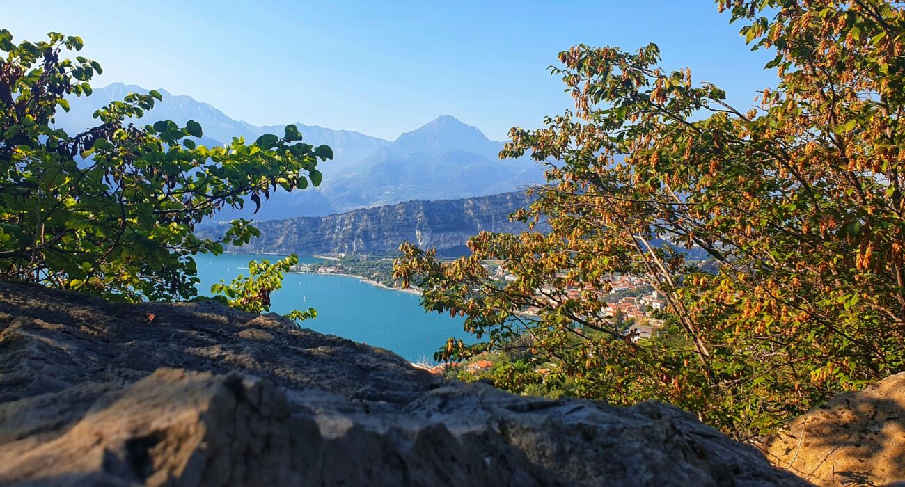 Beautiful LAKE GARDA Italy with EXCURSIONS - Image 1