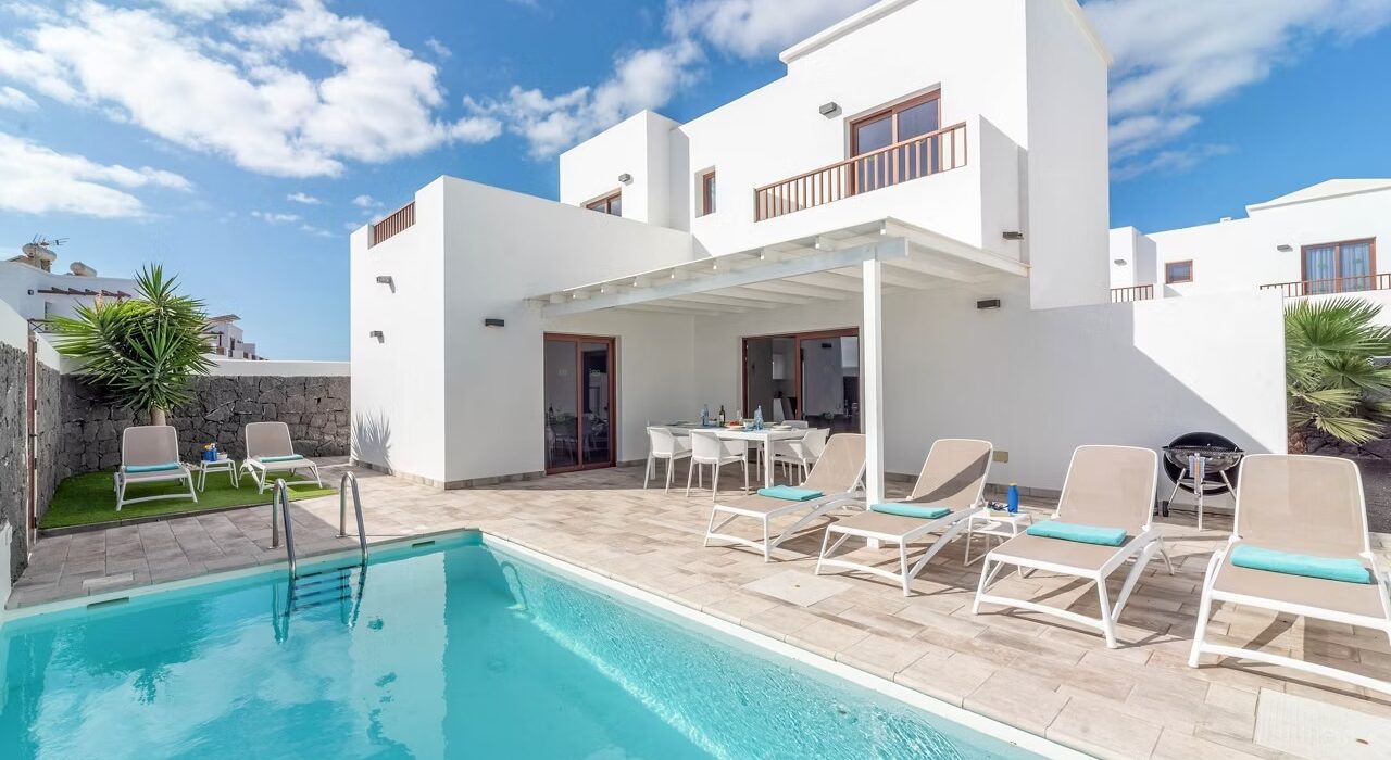 Lanzarote Private Villa – Up To Family of 5 - Image 5