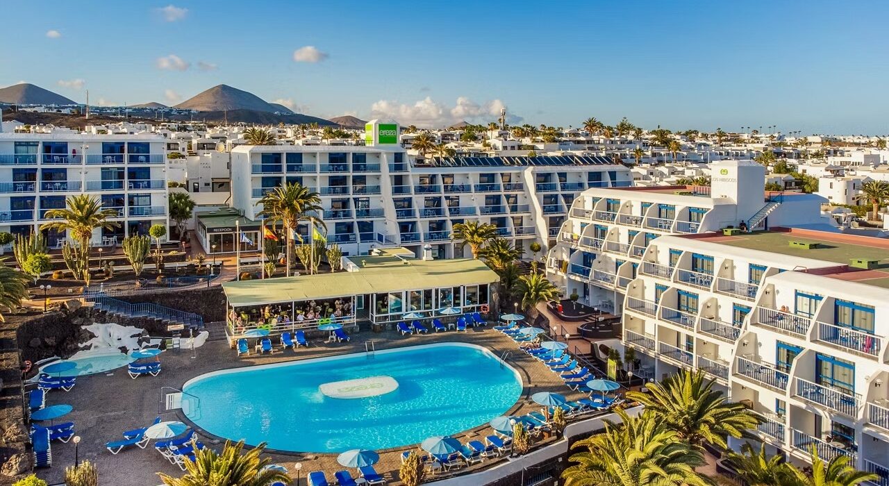 LANZAROTE ALL INCLUSIVE PEAK SUMMER GETAWAY - Image 1